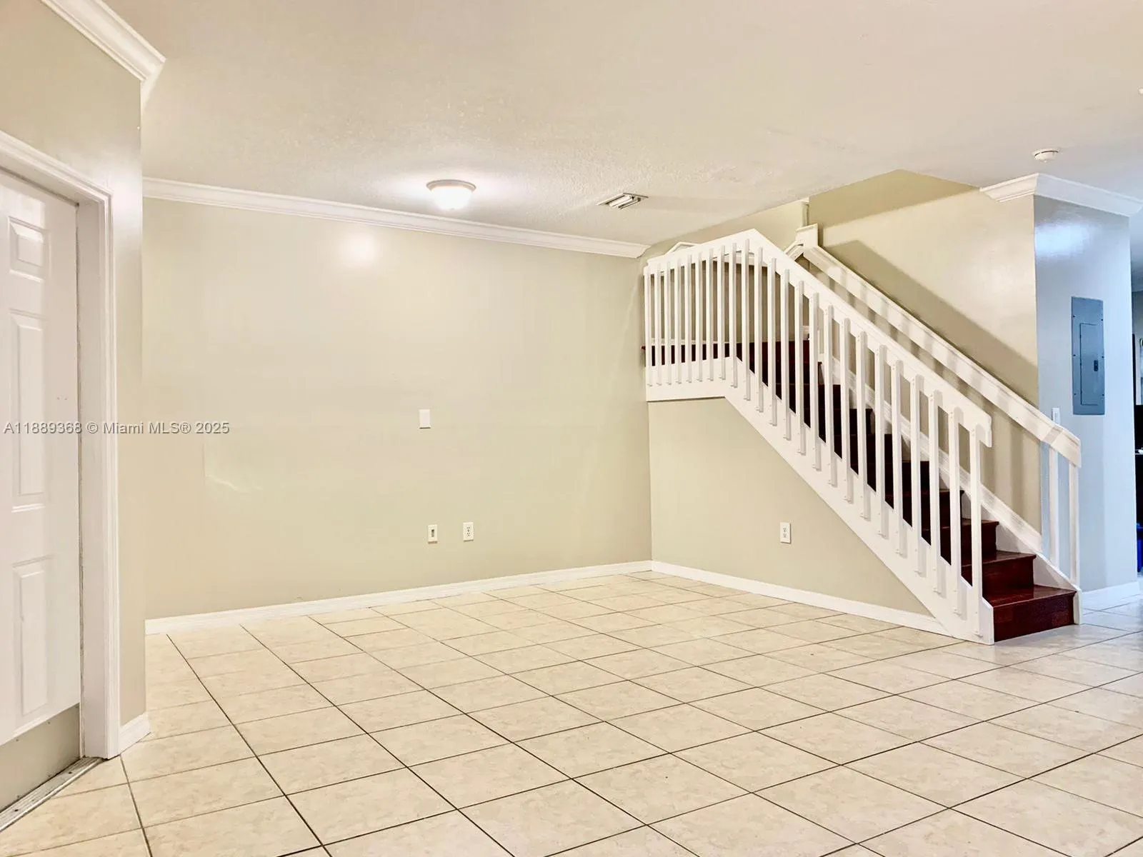 3036 SE 15th Ave