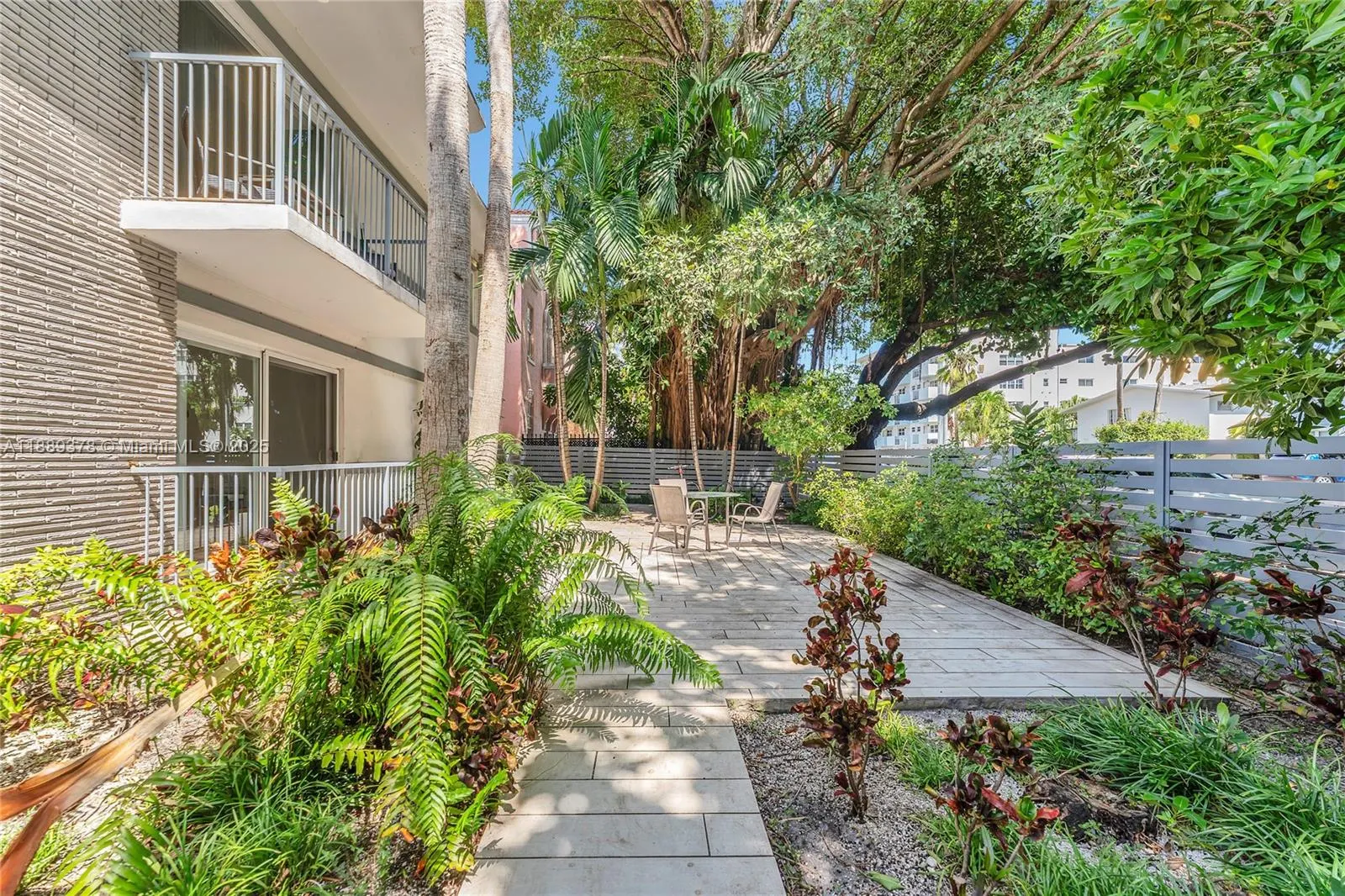 740 Meridian Ave, #18