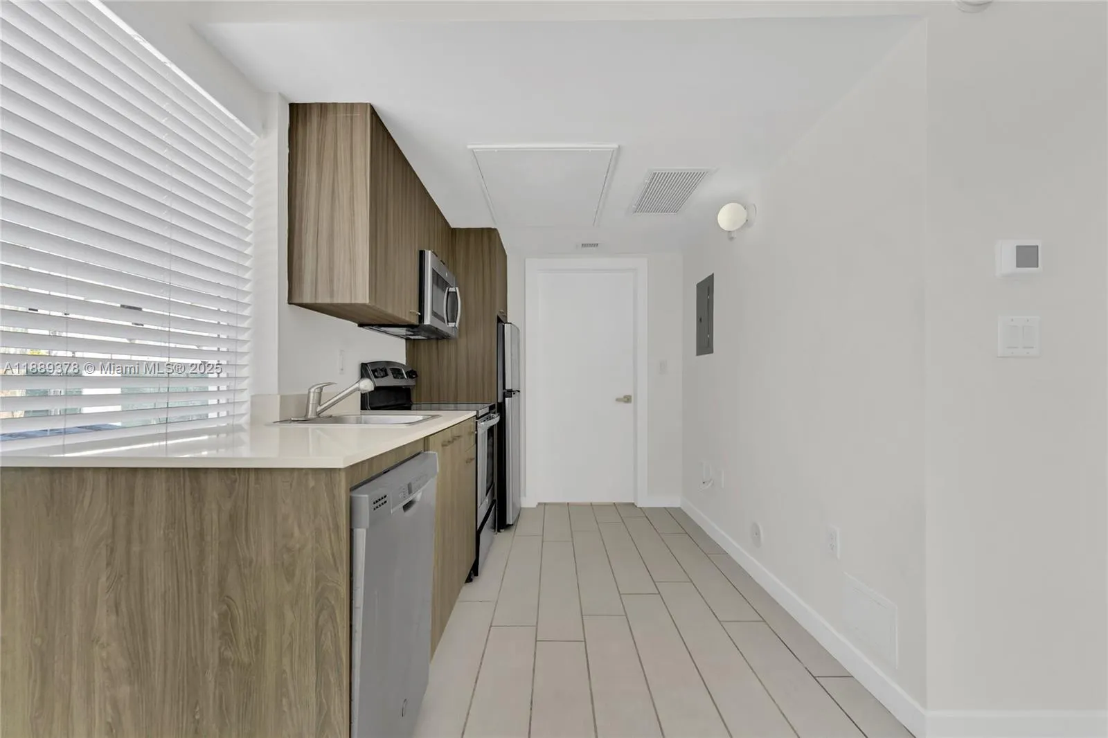 740 Meridian Ave, #18