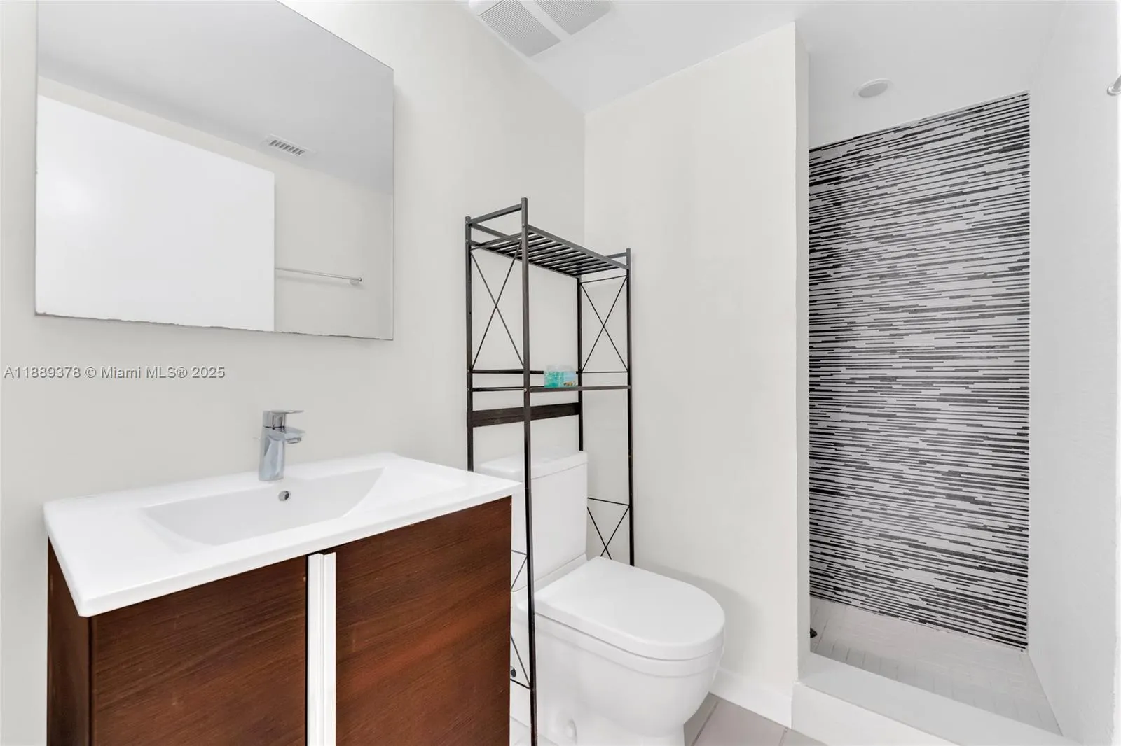 740 Meridian Ave, #18