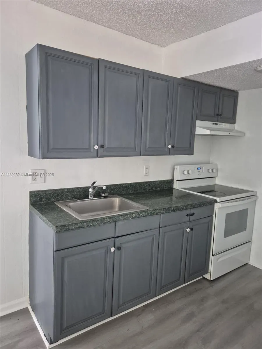 2022 NW 43rd Ter, #5