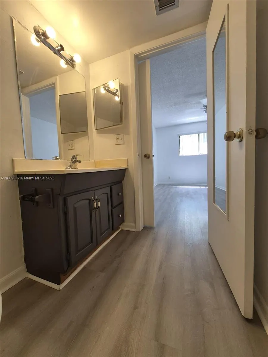 2022 NW 43rd Ter, #5