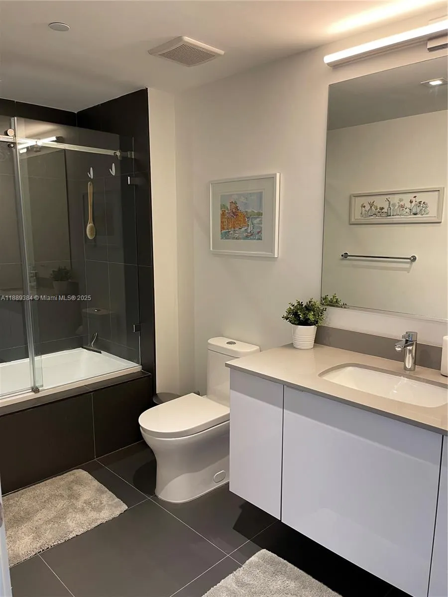 1600 NE 1st, #2109