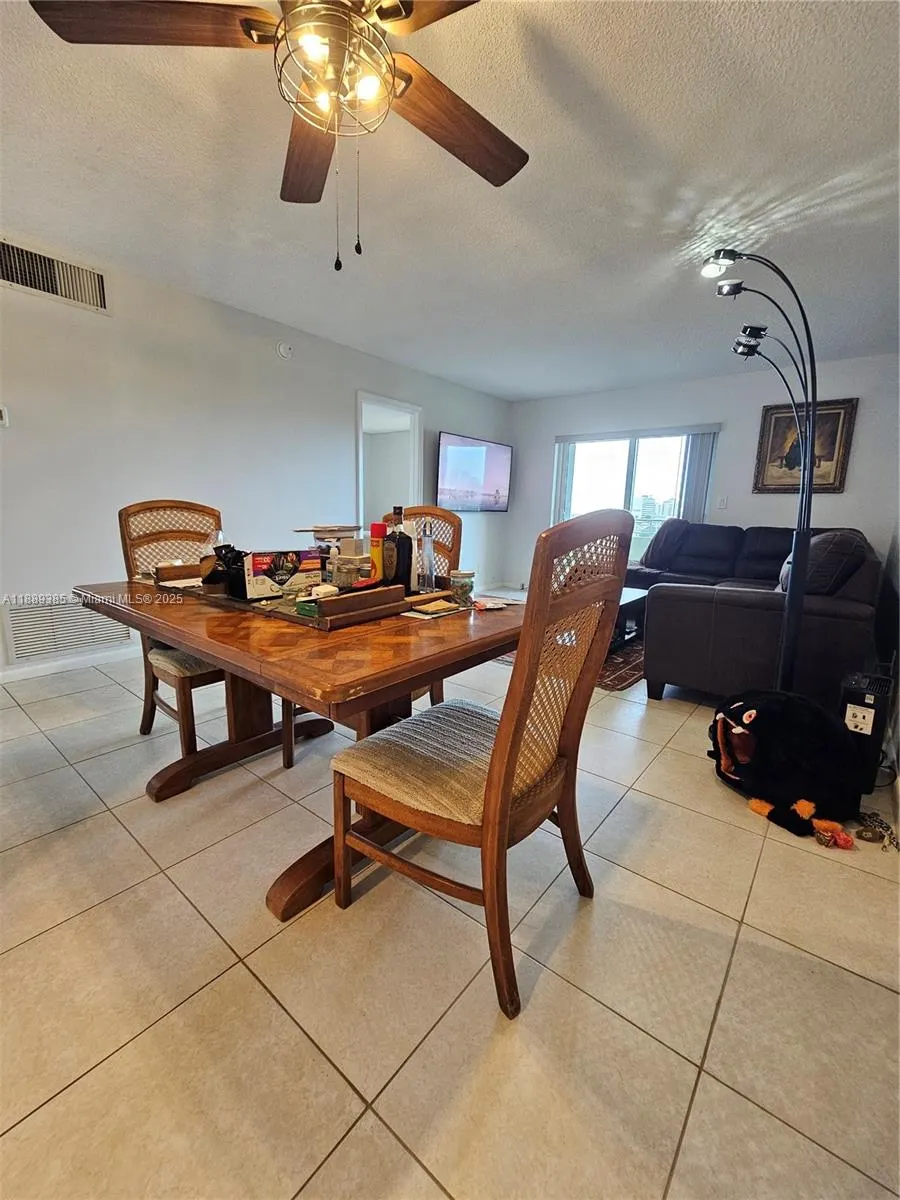 900 NE 18th Ave, #709
