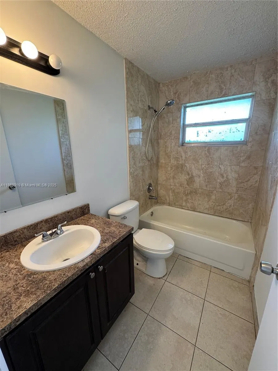 757 NW 95th Ter, #757