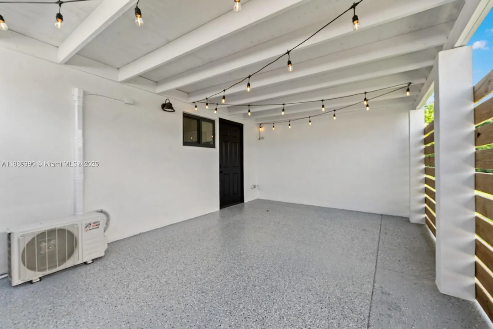 9370 Nassau Dr, #1