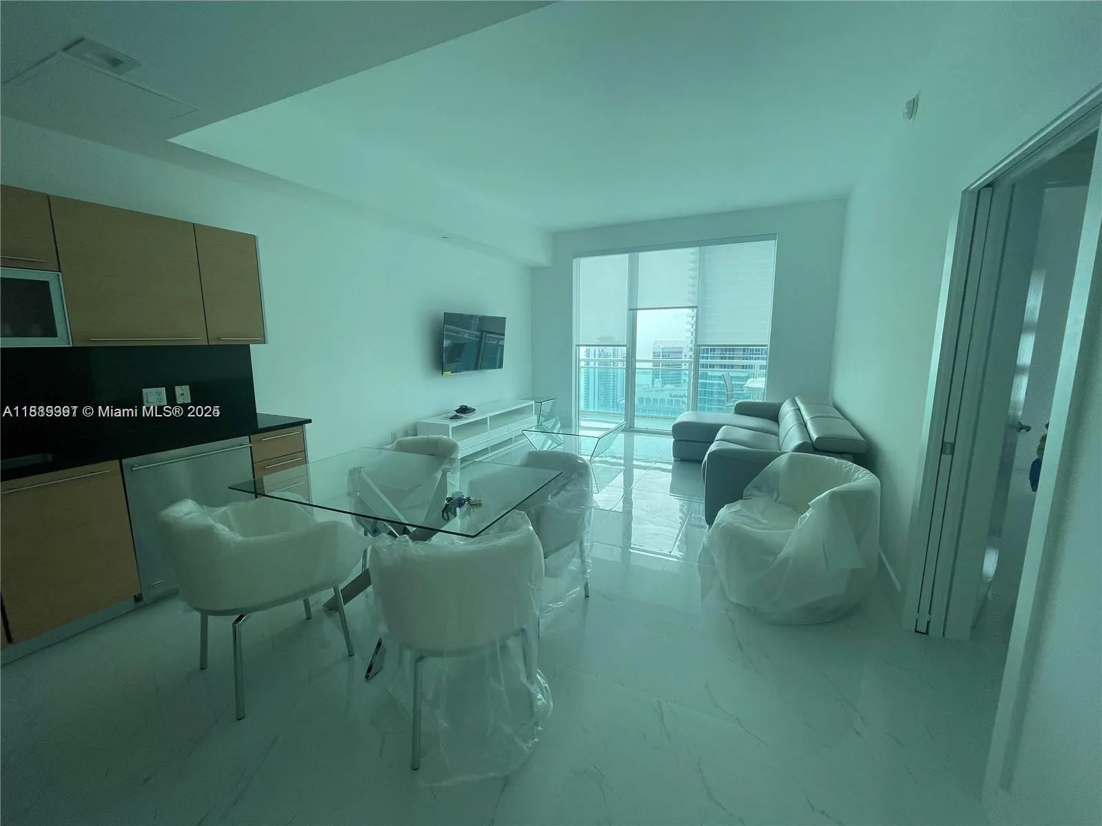 950 Brickell Bay Dr, #5209
