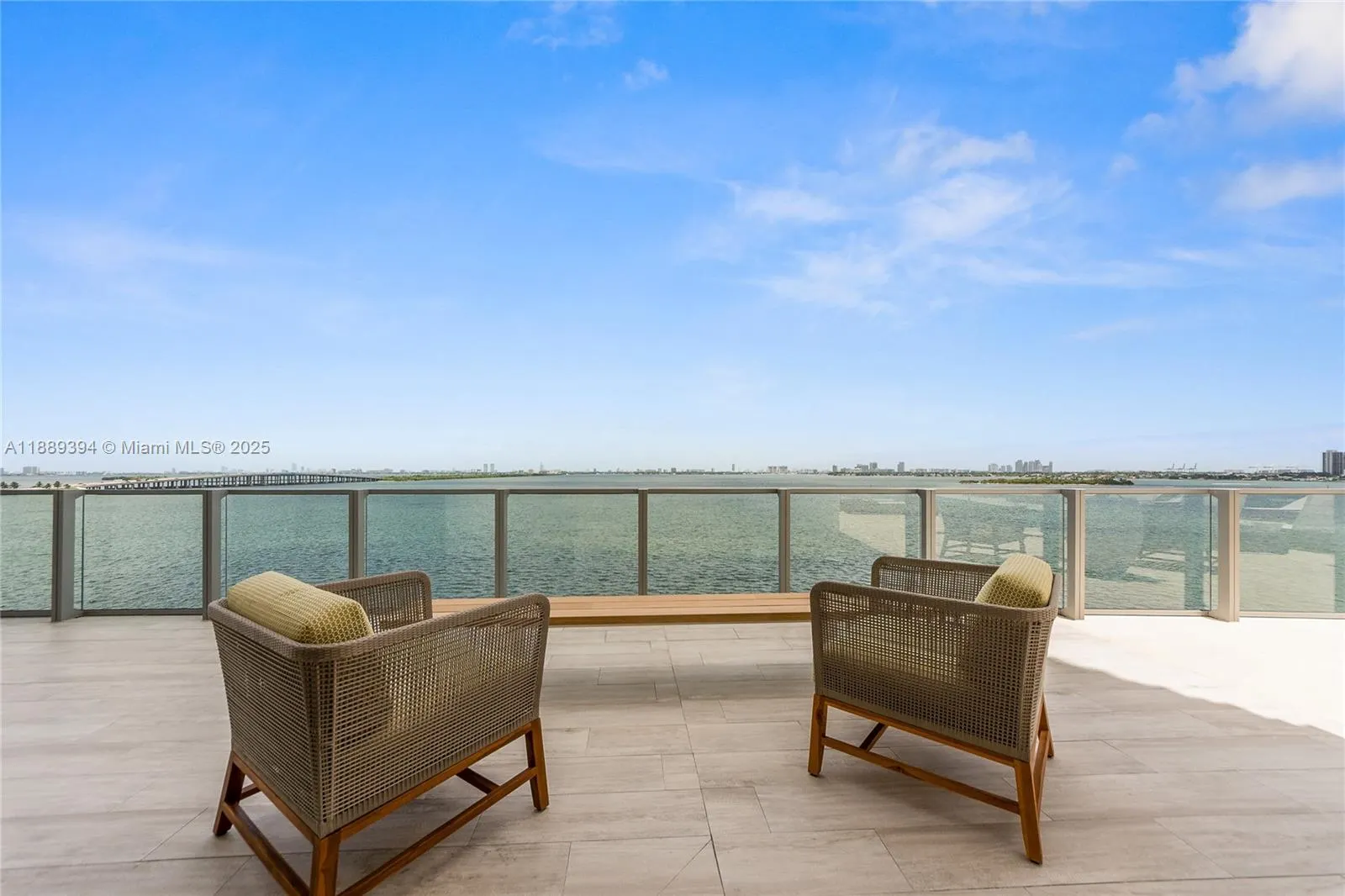 2900 NE 7th Ave, #301