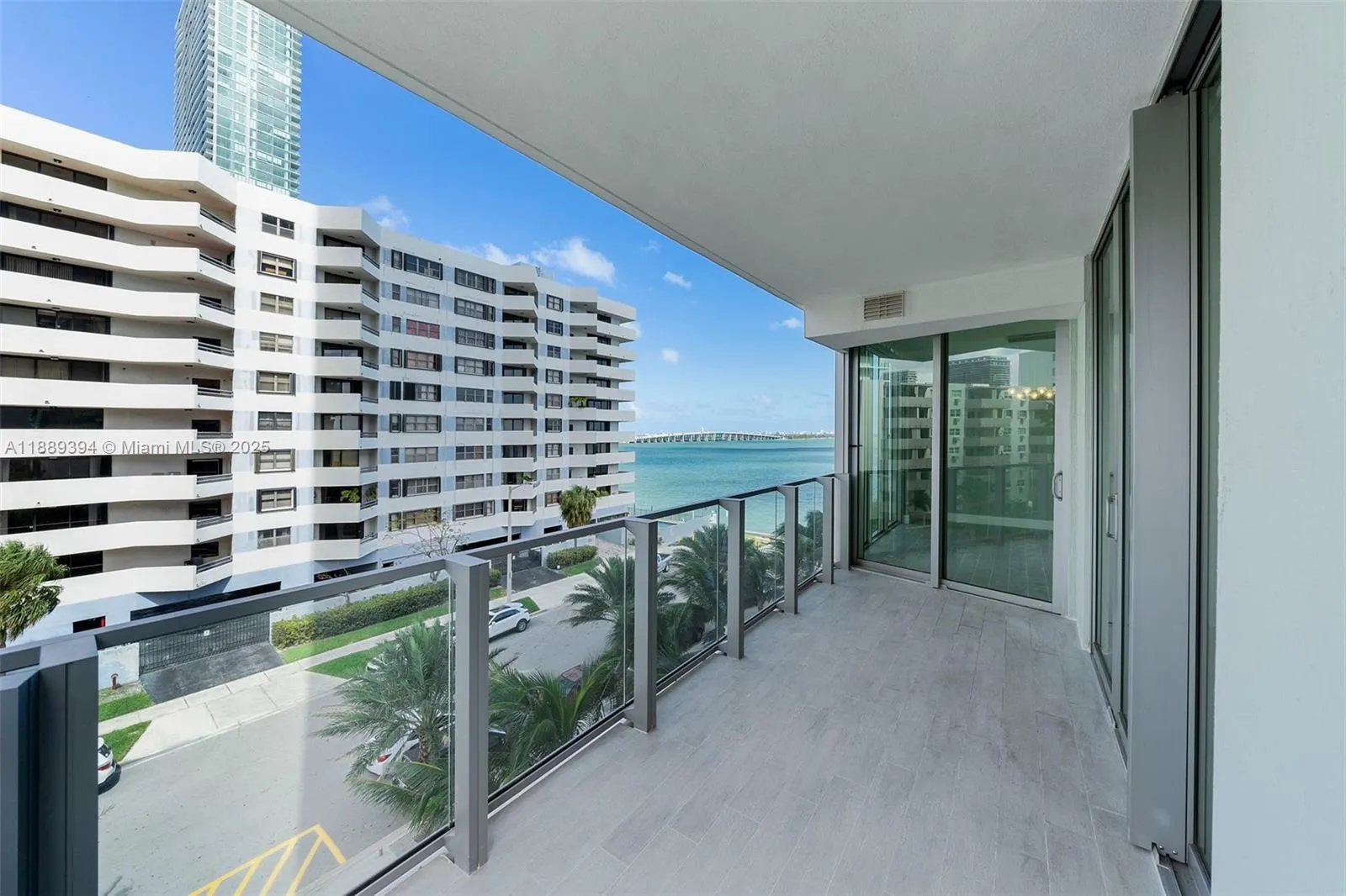 2900 NE 7th Ave, #301
