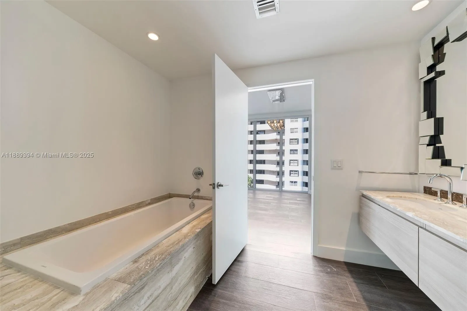 2900 NE 7th Ave, #301