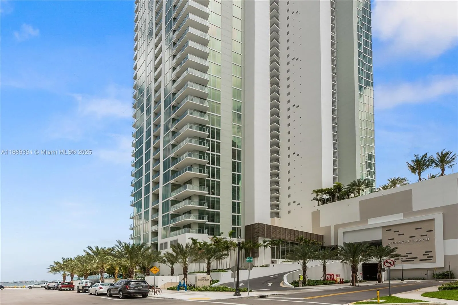 2900 NE 7th Ave, #301