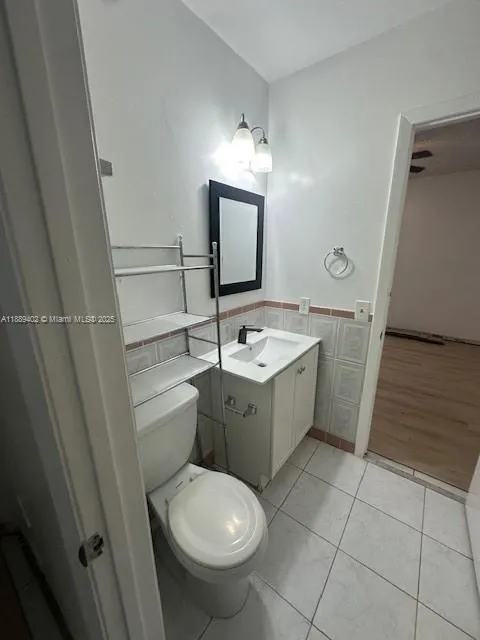 1701 W 42nd Pl, #65