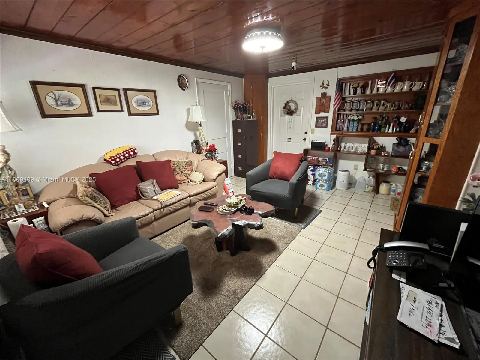 801 NW 12th St