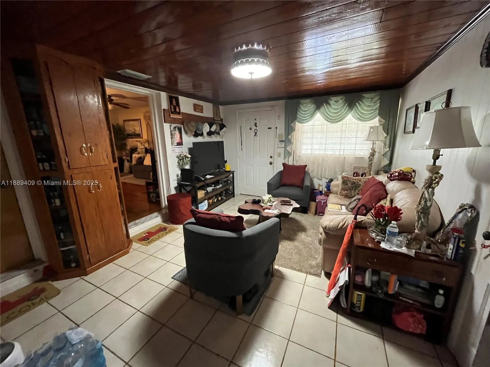 801 NW 12th St