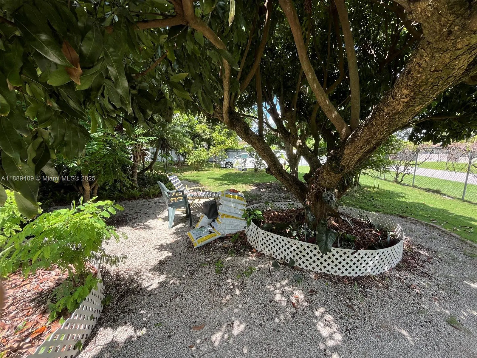 801 NW 12th St