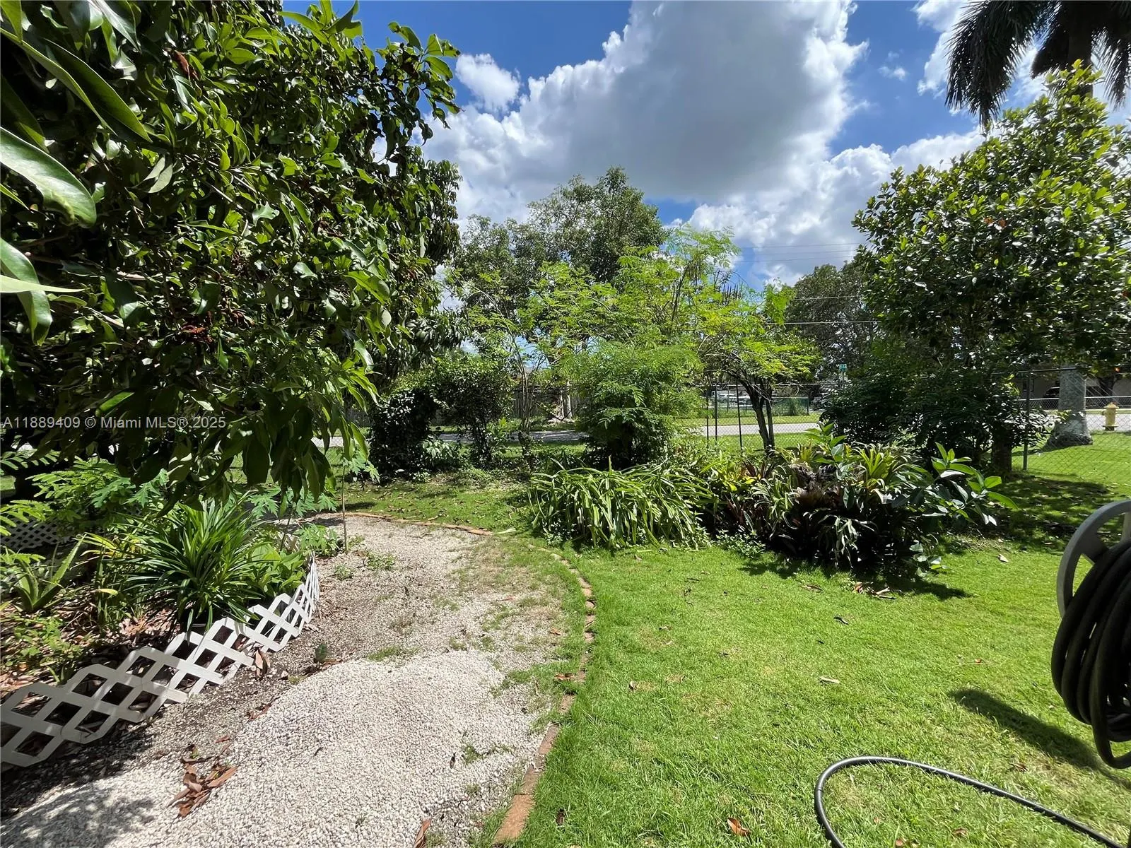 801 NW 12th St
