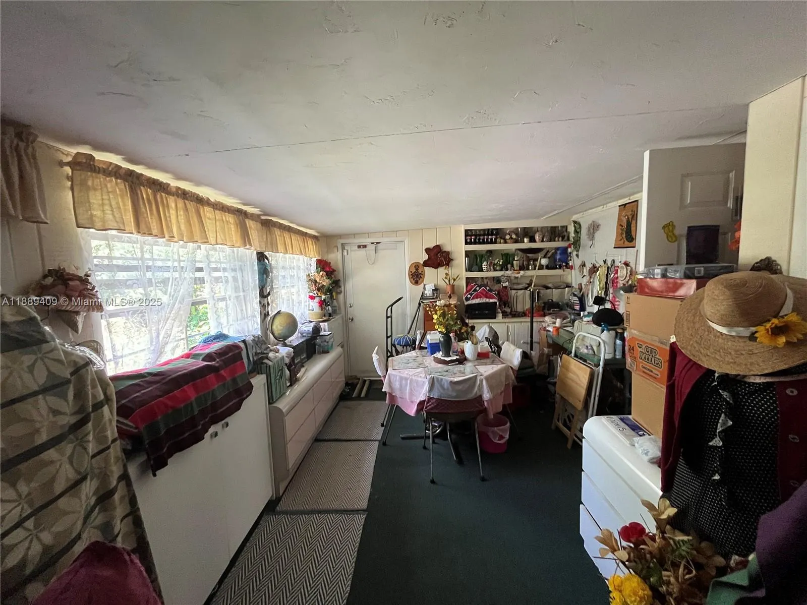 801 NW 12th St