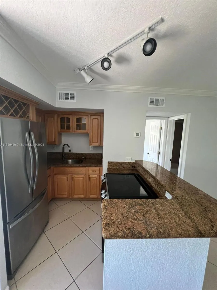 924 SE 2nd St, #19