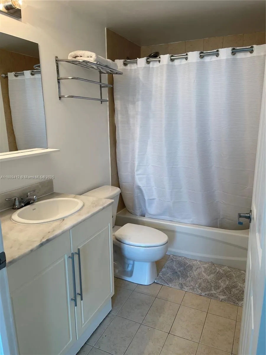 275 NE 18th St, #1907