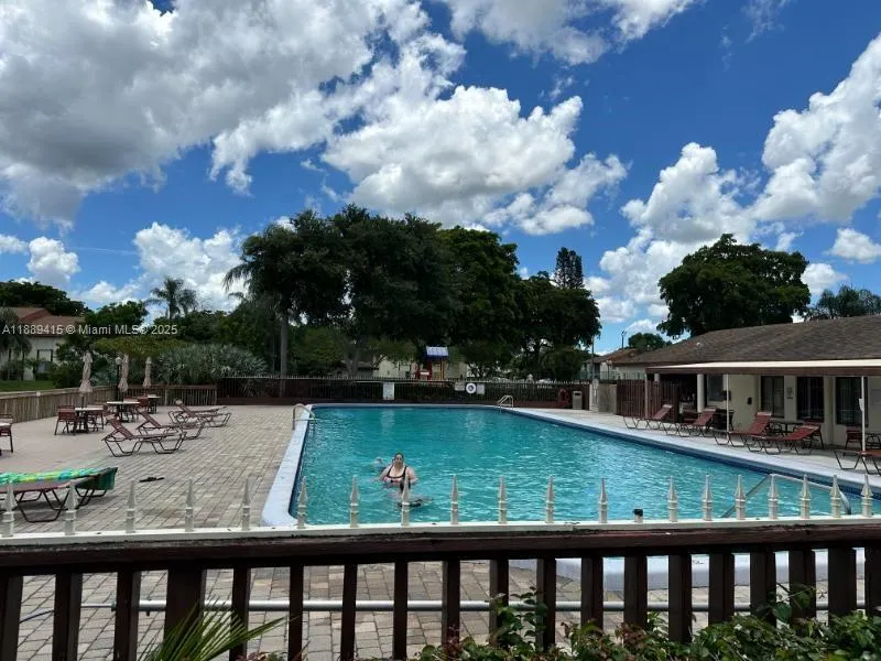4709 Sable Pine Cir, #C1