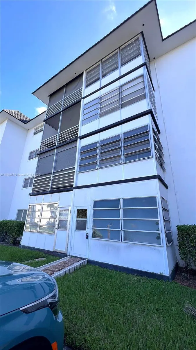 4740 NW 21st St, #109