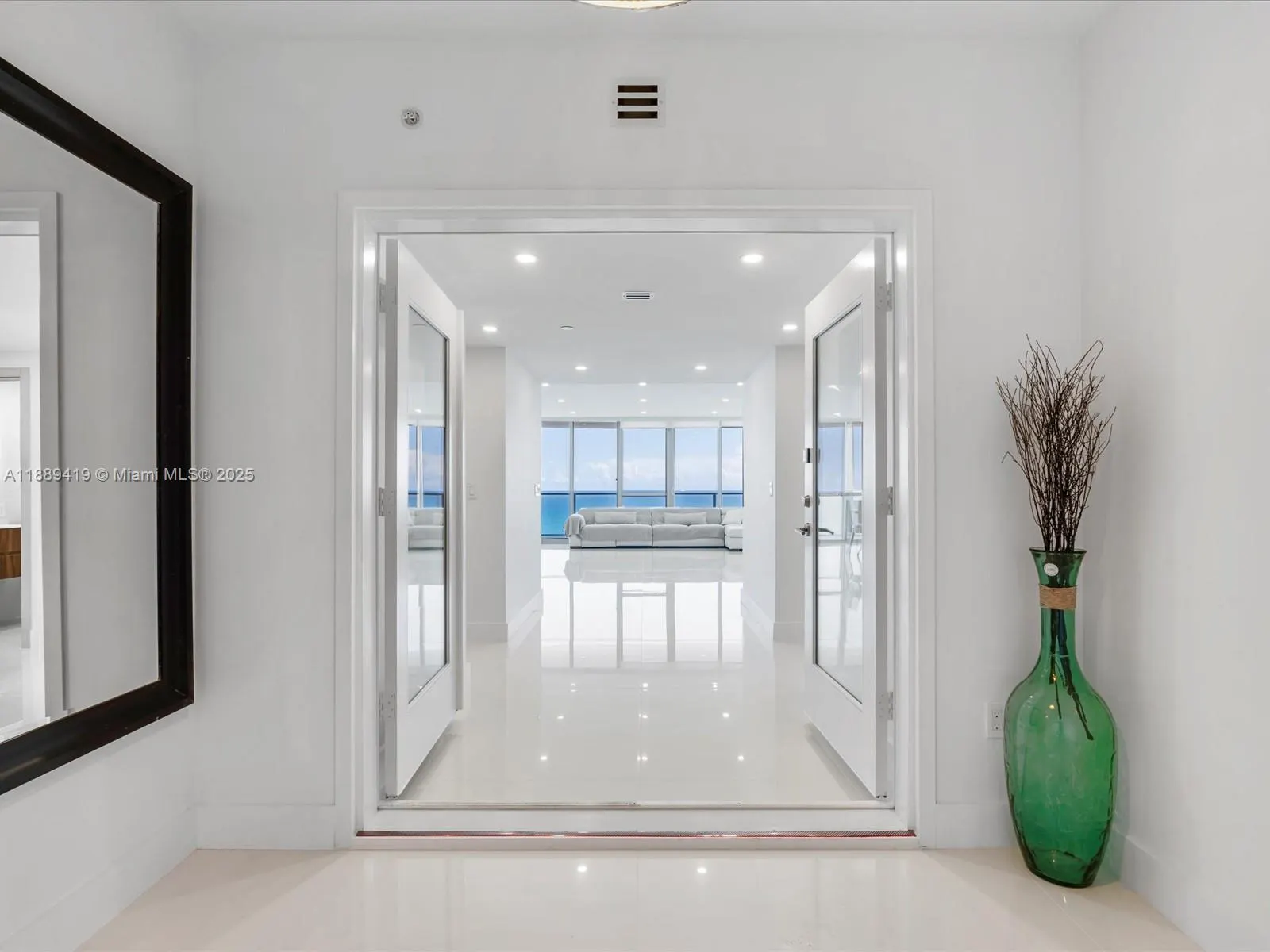 3101 S Ocean Dr, #1608