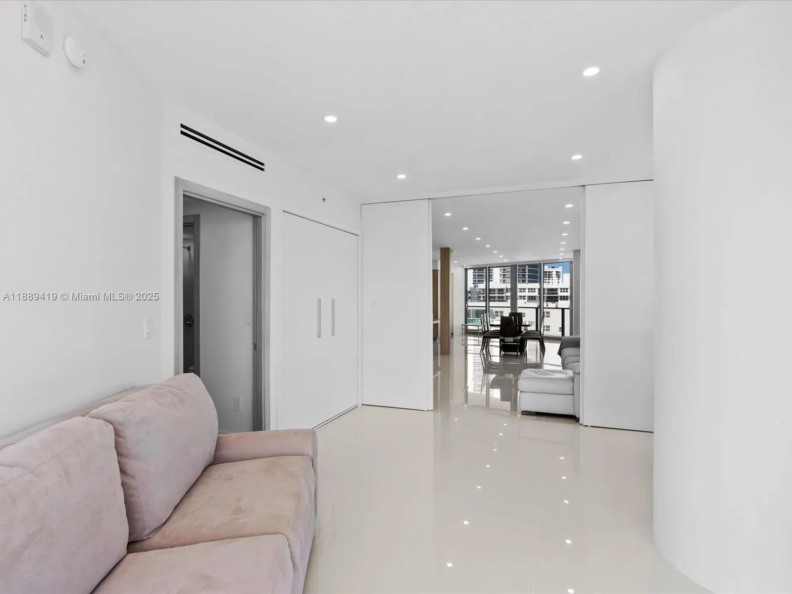 3101 S Ocean Dr, #1608