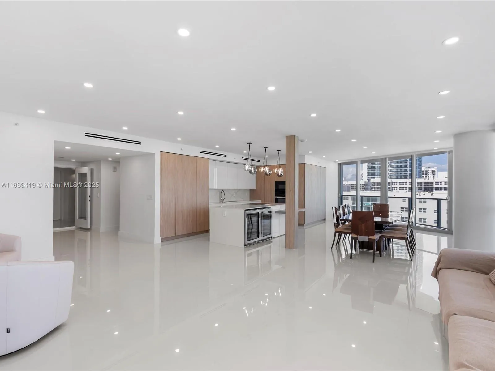 3101 S Ocean Dr, #1608
