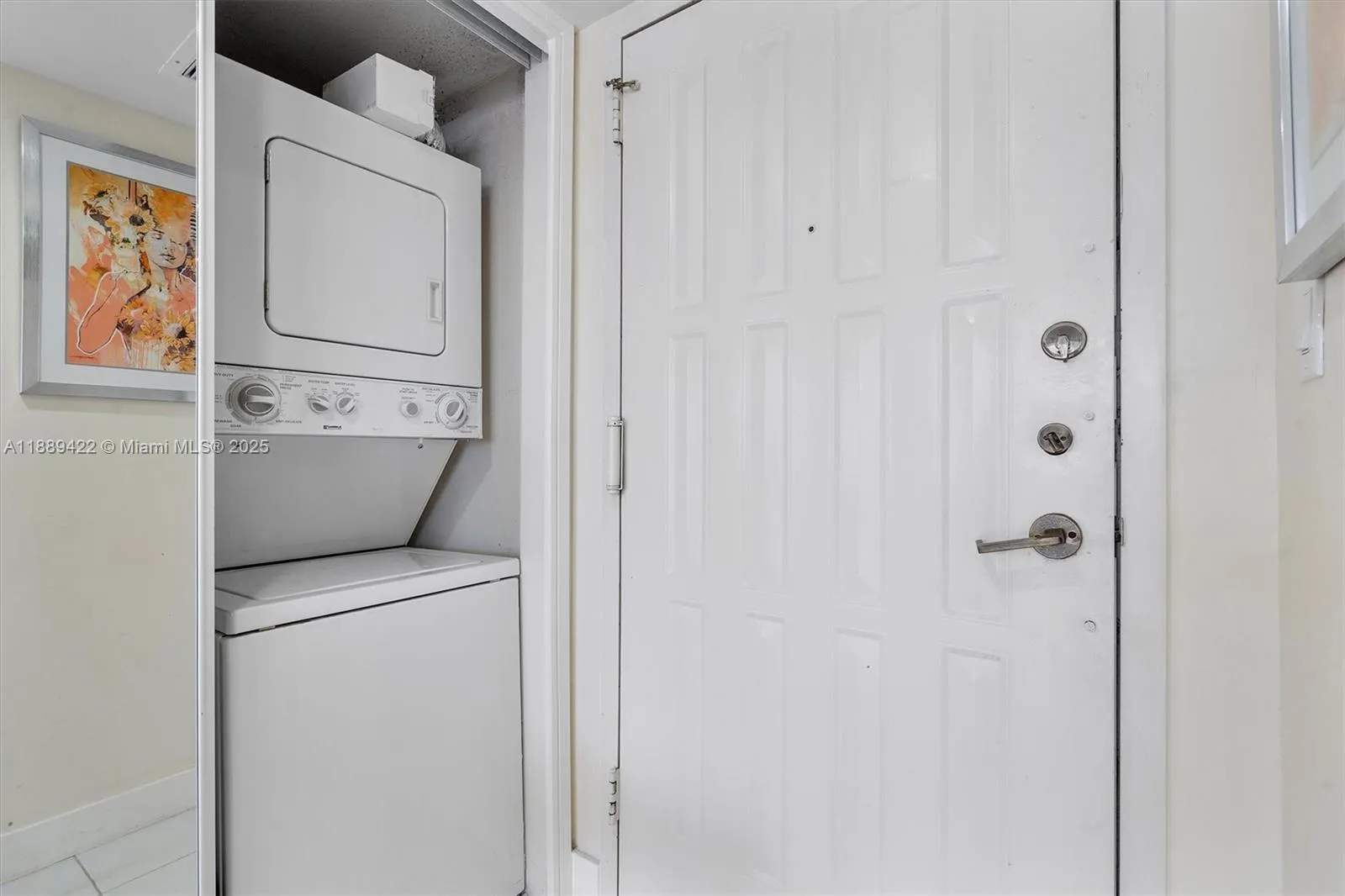 600 Parkview Dr, #820