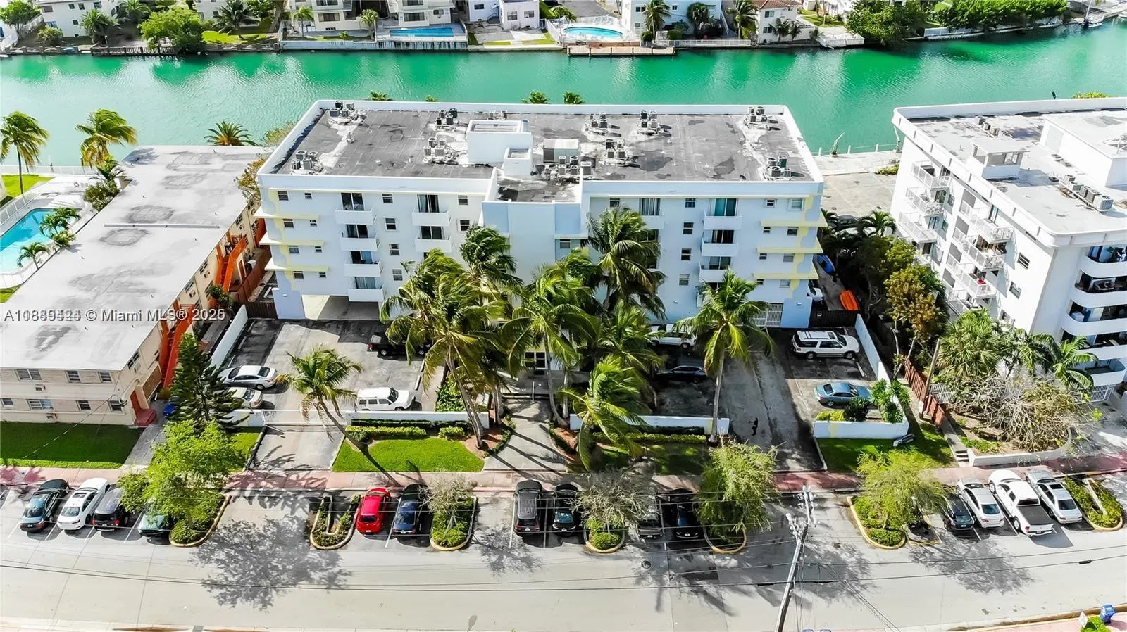 80 S Shore Dr, #405