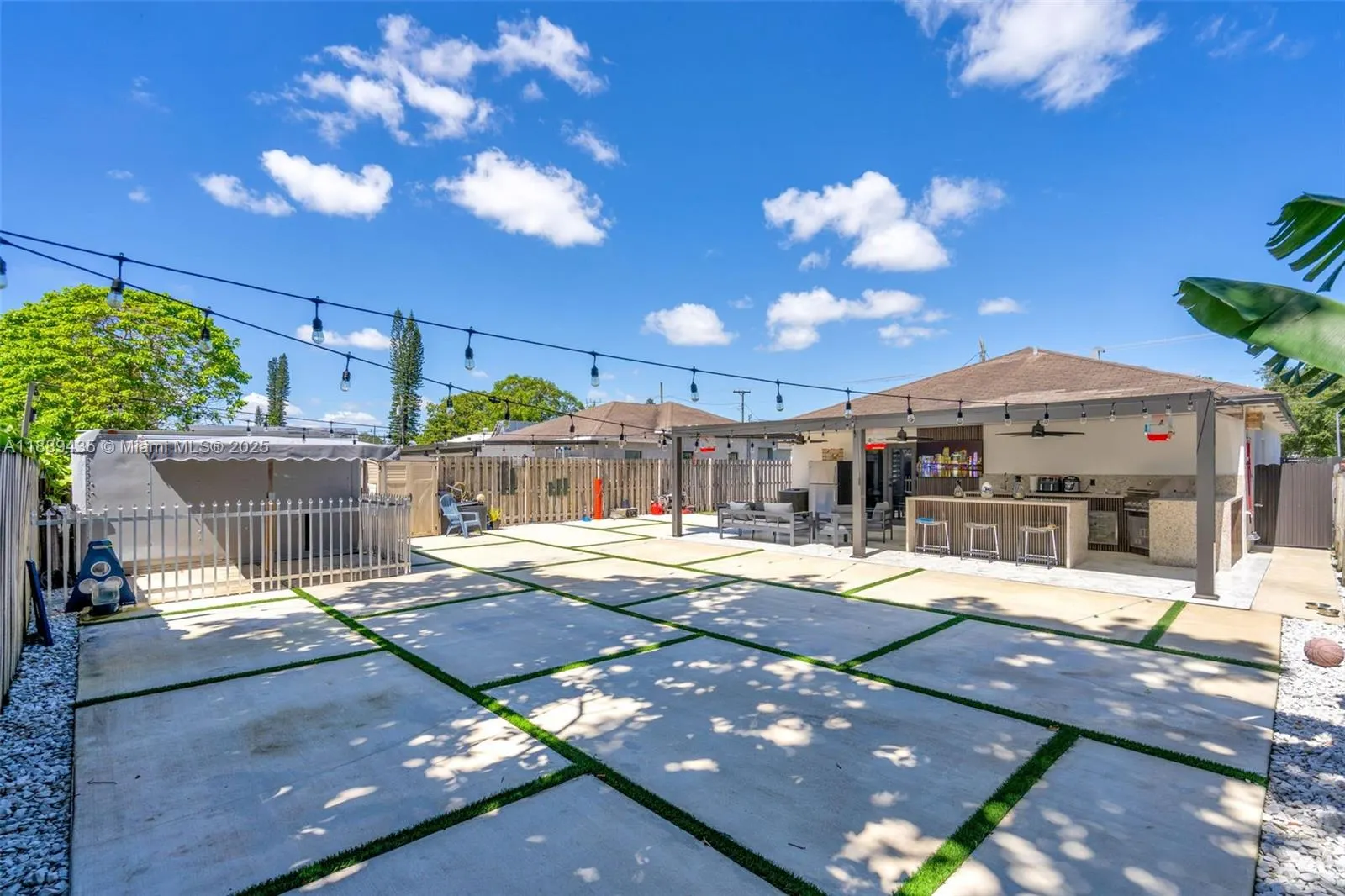 3022 NW 95th St