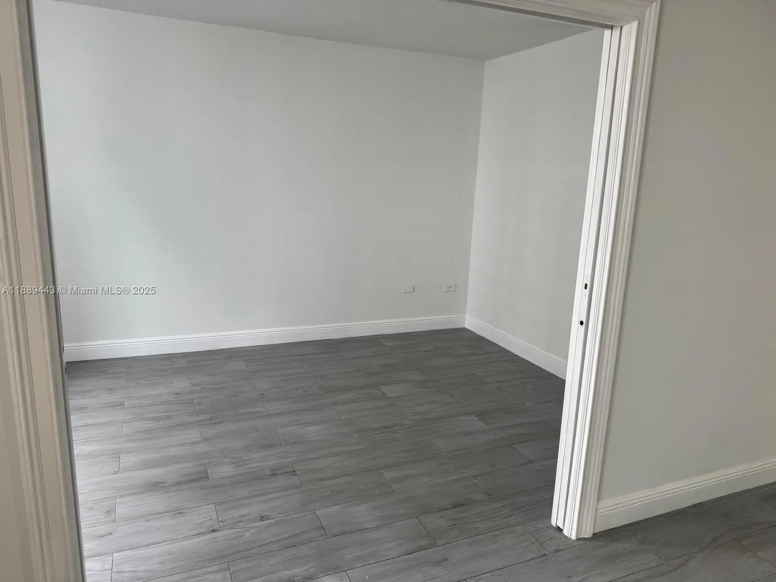 701 Brickell Key Blvd, #607