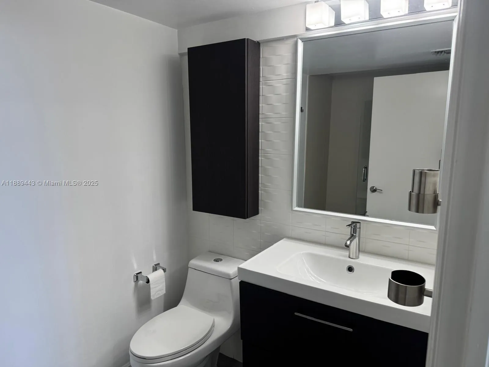 701 Brickell Key Blvd, #607