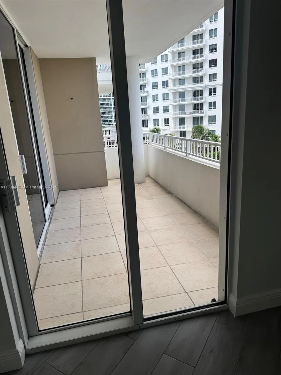 701 Brickell Key Blvd, #607