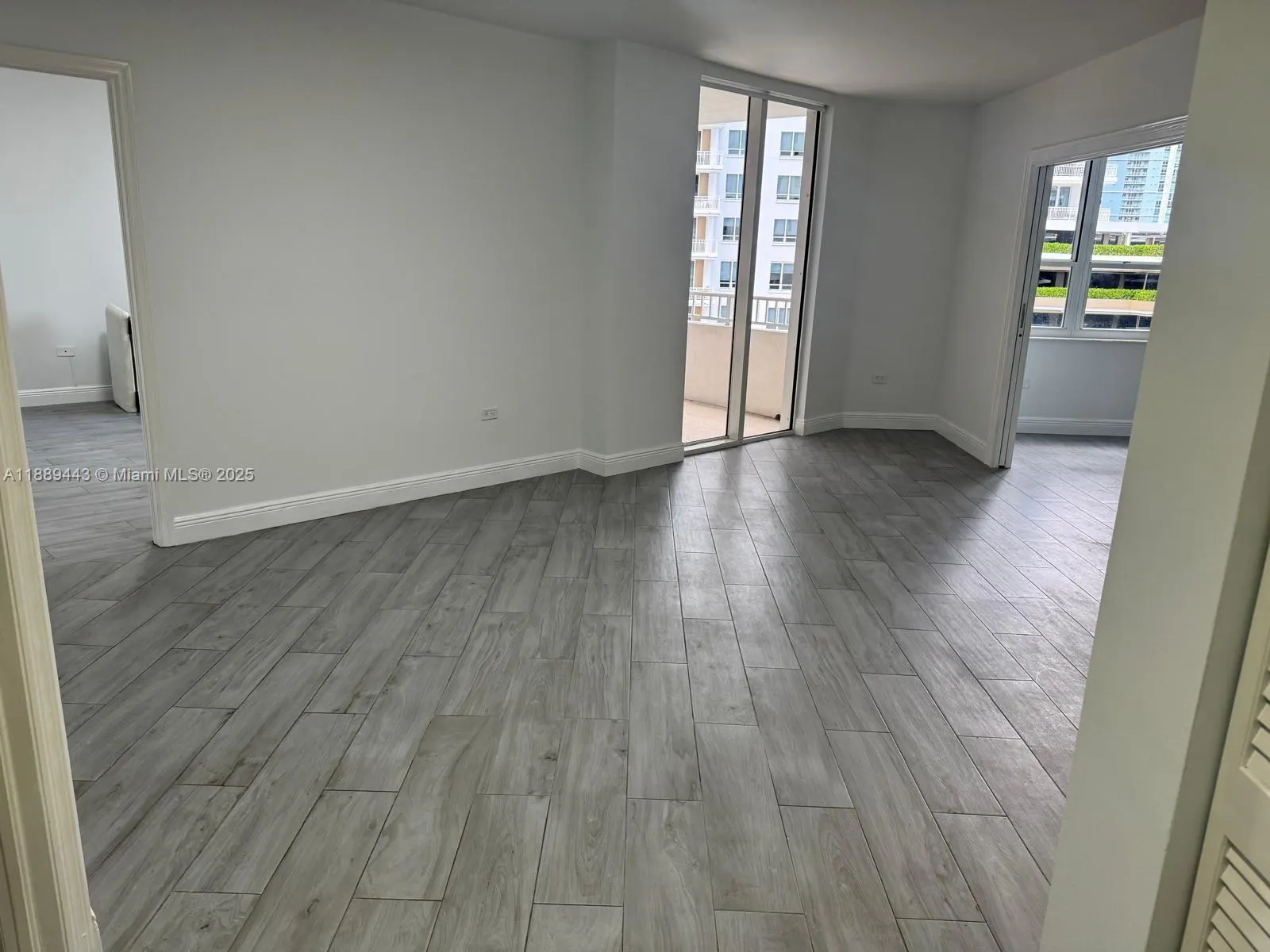 701 Brickell Key Blvd, #607
