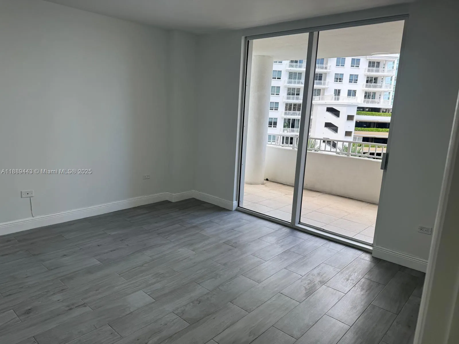 701 Brickell Key Blvd, #607