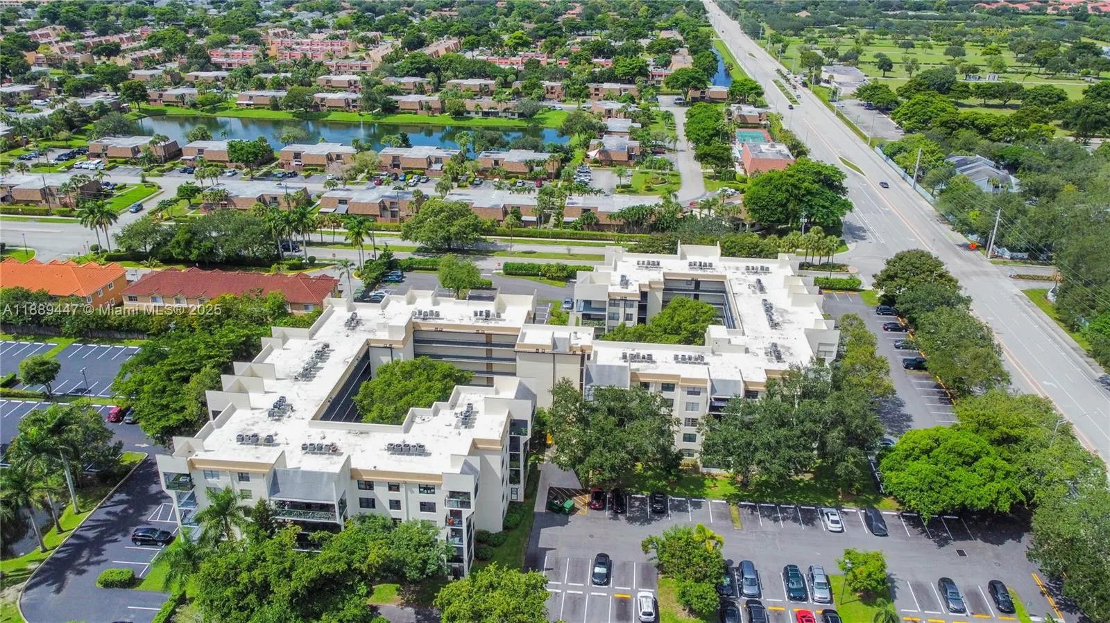 6190 Woodlands Blvd, #312