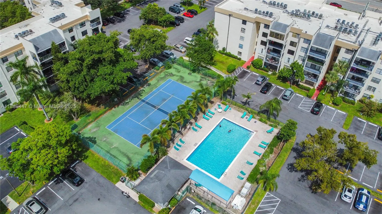6190 Woodlands Blvd, #312