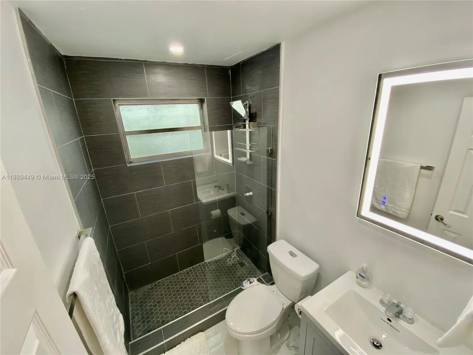 734 Meridian Ave, #4R