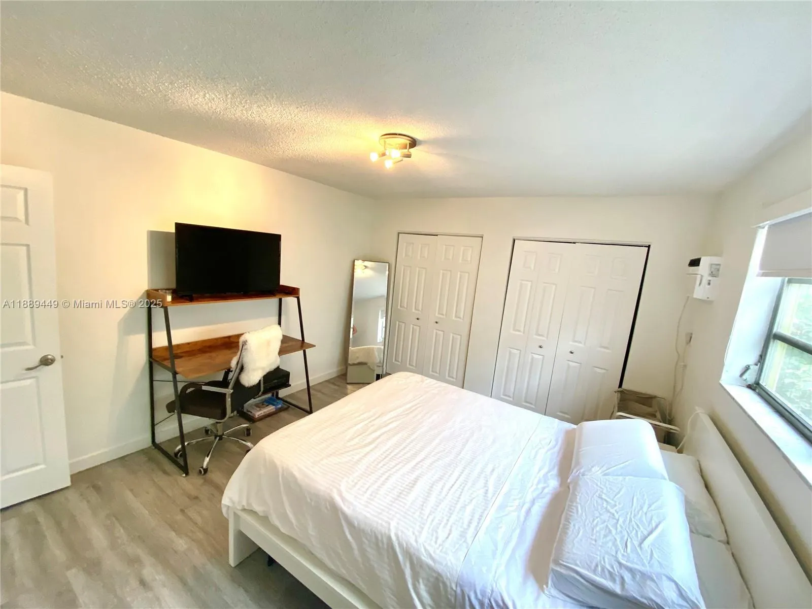 734 Meridian Ave, #4R