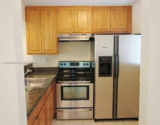 4271 NW 5th St, #108