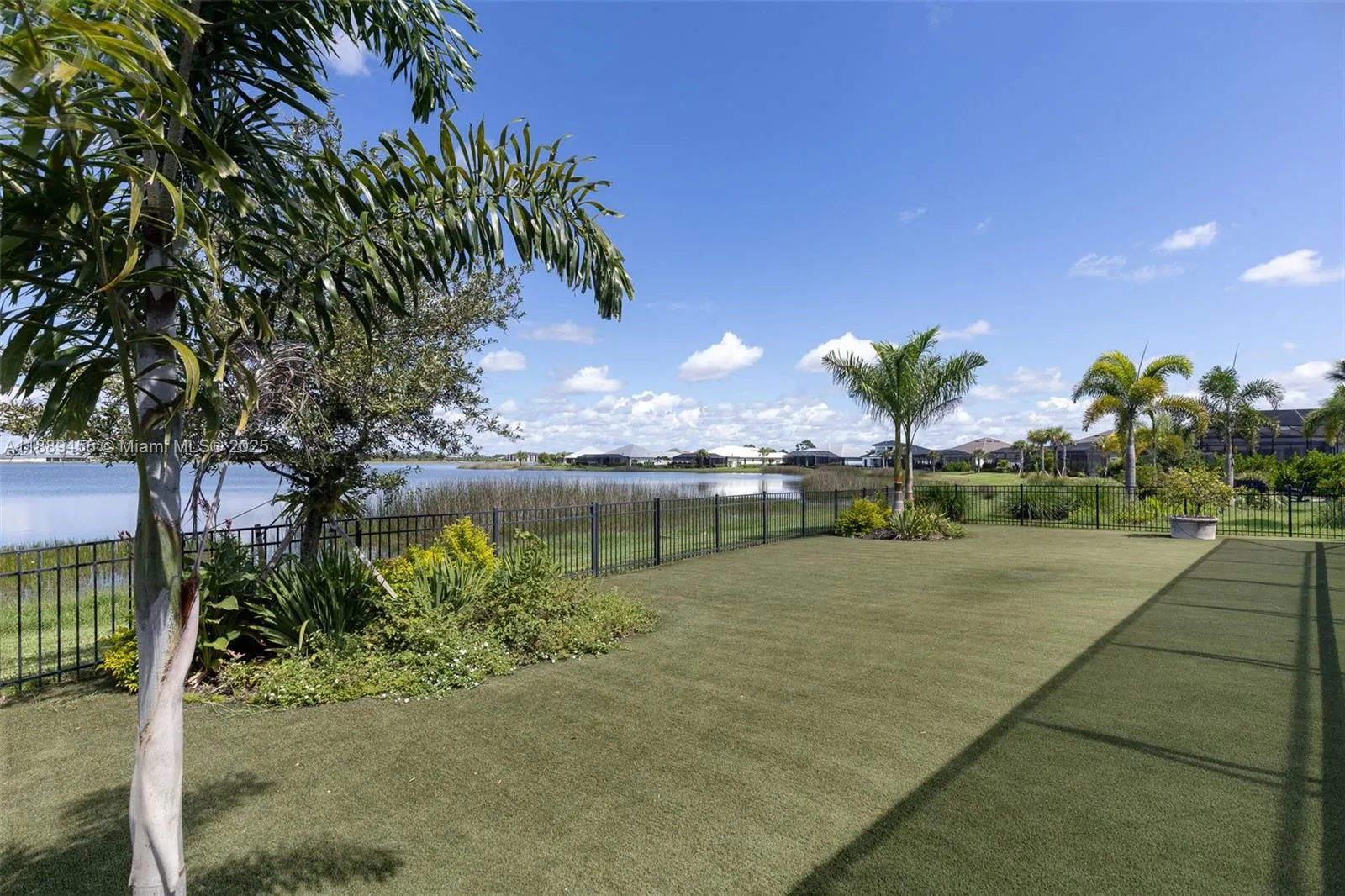 43394 Waterside Trl