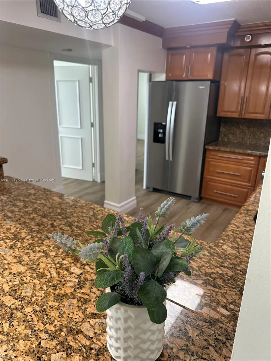 1475 SW 8th St, #606
