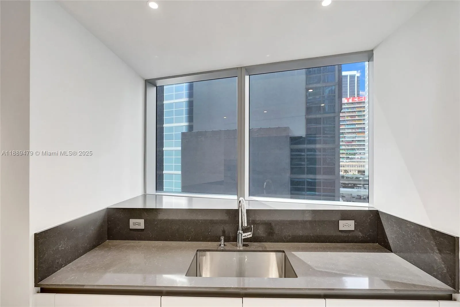 300 Biscayne Blvd Way, #505C