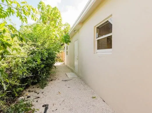 1007 NW 120th St