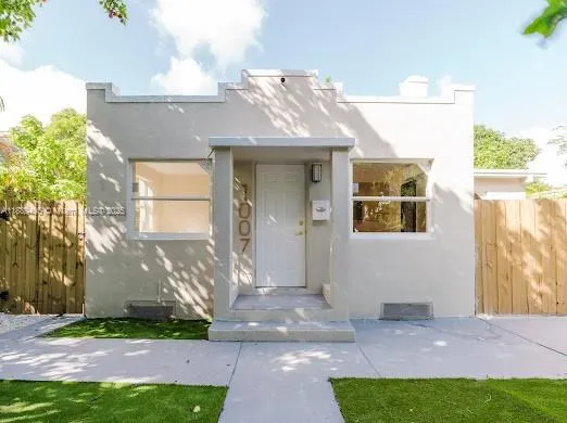 1007 NW 120th St