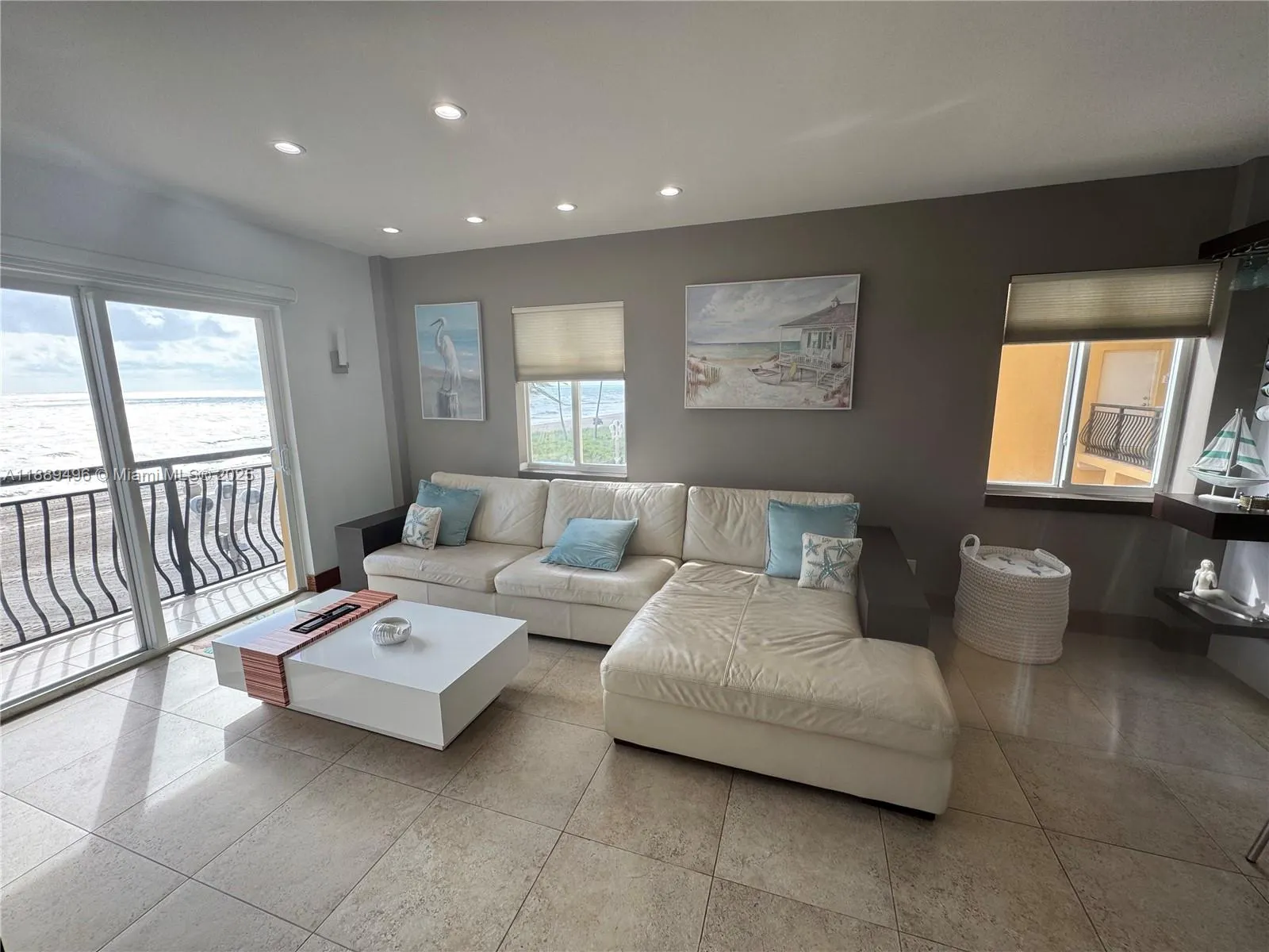 1815 N Surf Rd, #304