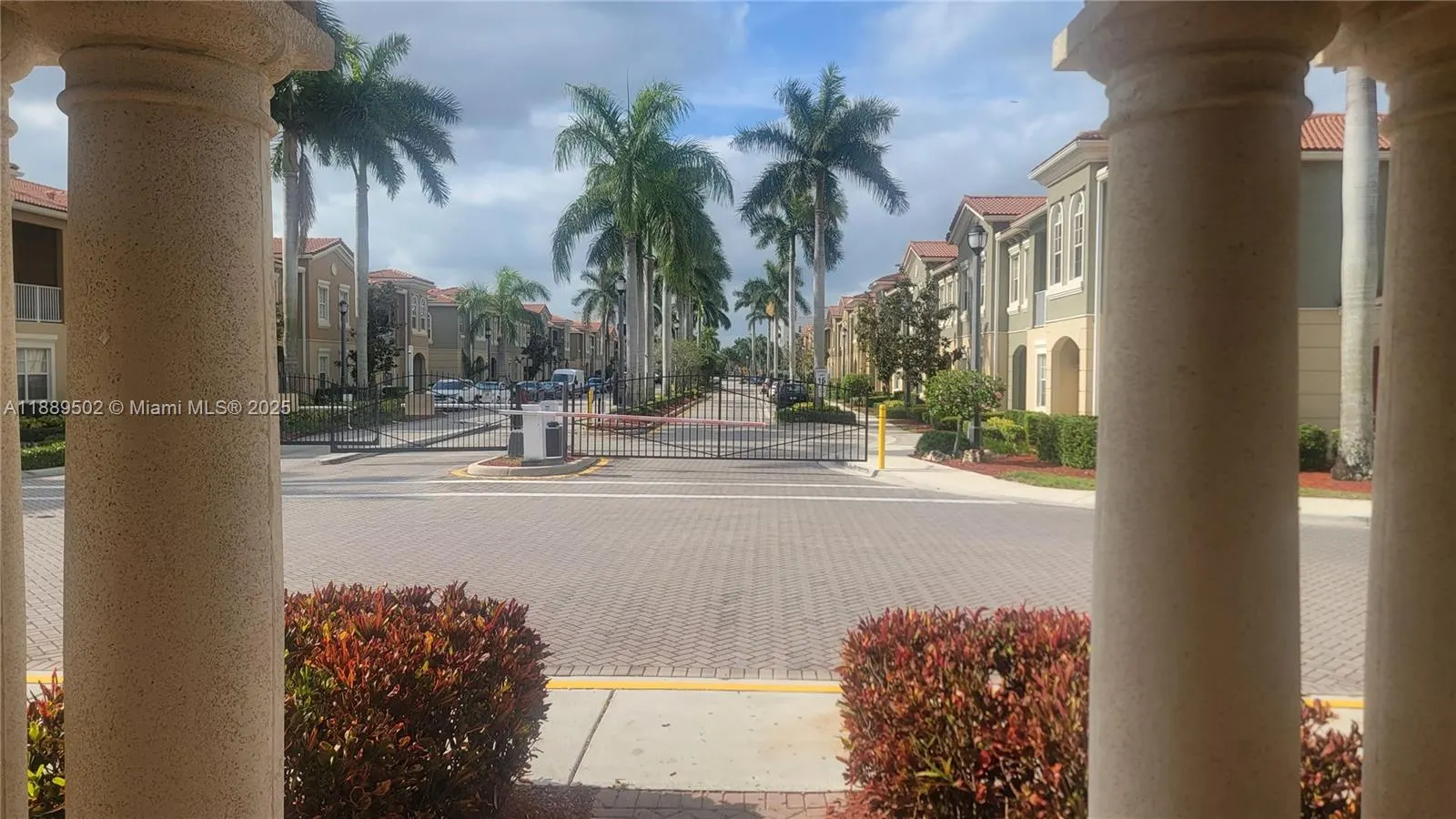 5923 Manchester Way, #5923
