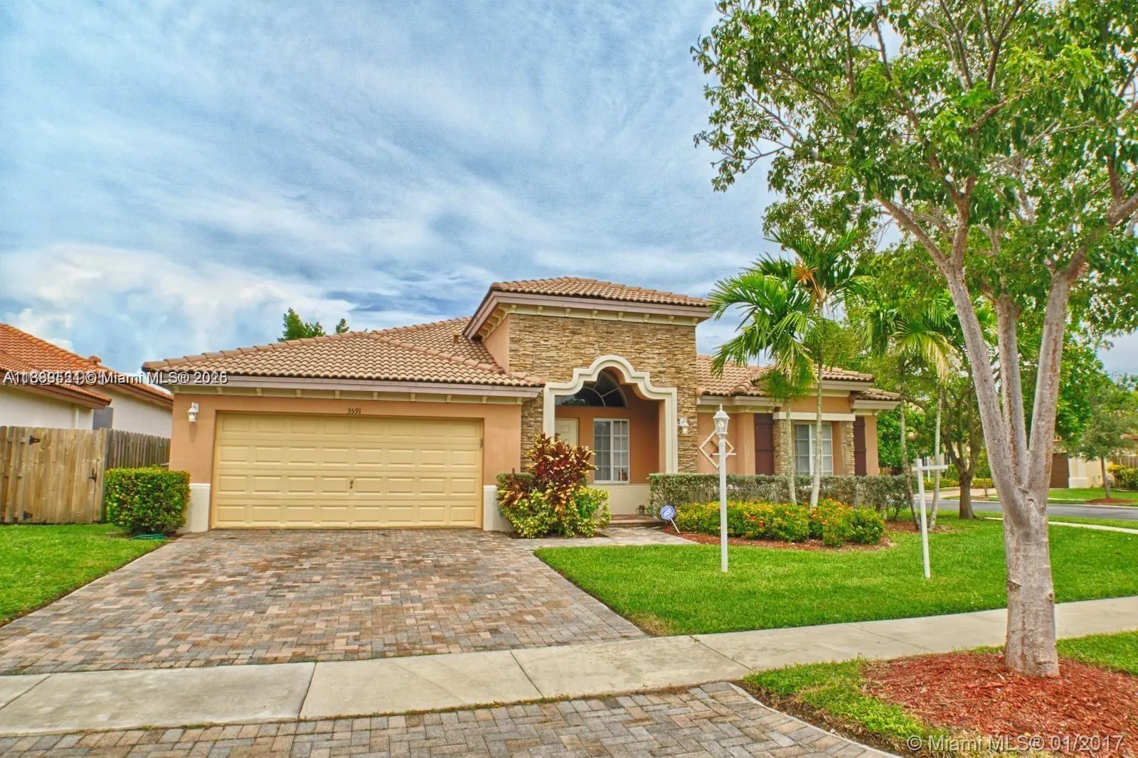 3591 NE 10th Dr