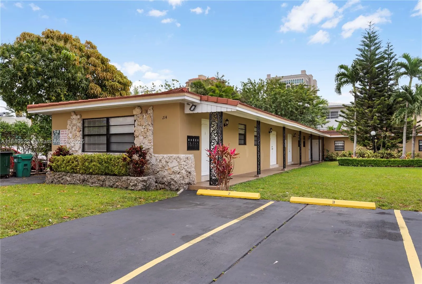 214 Salamanca Ave, #1